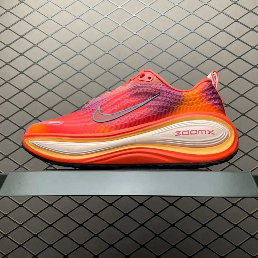 💰530 純原NK Vomero Plus 網面透氣跑步鞋 IH2091-800 尺碼：36 36.5 37.5 38 38.5 39 40 40.5 41 42 42.5 43 44 44.5 45 46 編號：23TDEF131