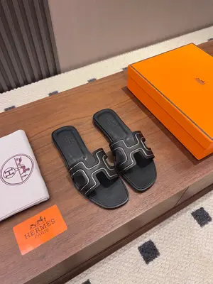 愛馬仕 .Hermes  2026夏季新款  匠詣新生 · 愛馬仕工字拖鞋❣️