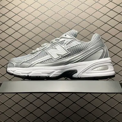 💰530 純原New Balance 新百倫 U740SG2 復古休閒慢跑鞋 尺碼：36 37 37.5 38 38.5 39.5 40 40.5 41.5 42 42.5 43 44 44.5 45 編號：23DCEE35