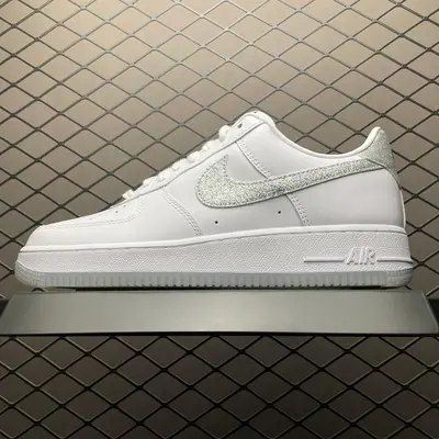 💰550 純原NK Air Force 1 Low 空軍一號低幫休閒板鞋 HQ3461-191 原廠衝刀皮料切割乾淨 無任何毛邊 打造純正空軍 全掌內建蜂窩氣墊 原盒配件 原廠中底鋼印、拉幫完美 全套原楦原模傾力打造完美版型 尺碼：36 
