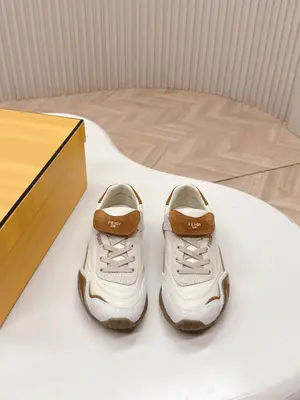 出女p730 男+10 情侶款 Fendi 芬迪最新款 復古阿甘鞋 德訓運動鞋