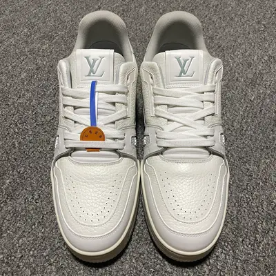 💰820 純原版本Louis Vuitton 路易威登 LV Trainer 低幫休閒板鞋 私人訂單 原版開發 高階零售 外貿充正專供 原版購入開發 ZP級全套包裝 完美楦型 正確卡色 大底TPU 質感媲美原版 品質可吊打市面大多數版本 