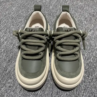 女💰620 男💰640   平臺外貿專供 UGG Heritage 中性雪地靴 麵包鞋 1170910 十年品牌製鞋代工廠生產線出品 注重每一處細節 隆豐A級真羊皮毛一體 完全遵循ZP工藝流程打造 尺碼：35 36 37 38 39 4