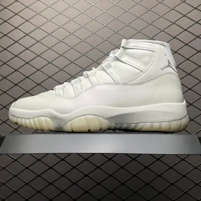 純原Air Jordan 11 Retro AJ11喬11 文化籃球鞋 AR0715-110 專業AJ外貿大廠出品 純原級別質感 進口頭層皮料 中底拉幫線 整體清潔度等各方面細節完全一鍵轉發碾壓市面諸多嘴炮"純原" 尺碼：40 40.5 4
