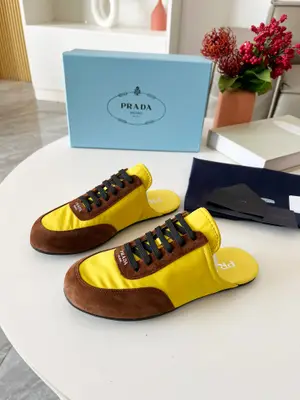 640💰Prada 普拉達春夏秀款薄底德訓鞋2025