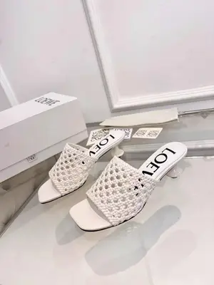 頂級版本🆕💗【羅意威•Loewe】 火爆新款 配合整體原版楦型，時尚而個性好穿 顏色超讚