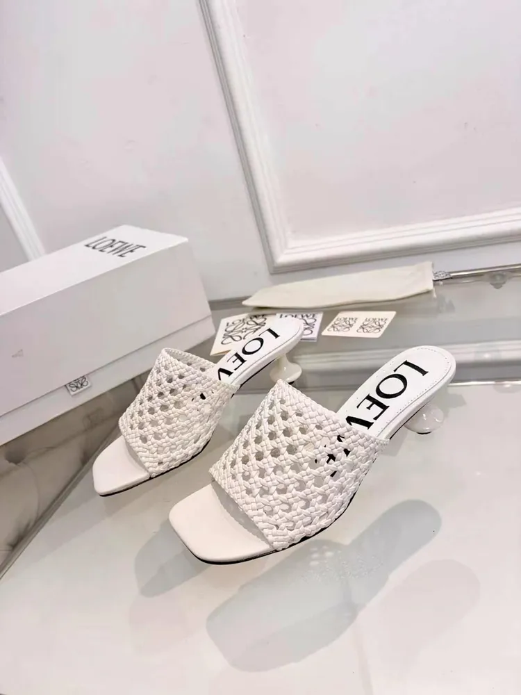 頂級版本🆕💗【羅意威•Loewe】 火爆新款 配合整體原版楦型，時尚而個性好穿 顏色超讚