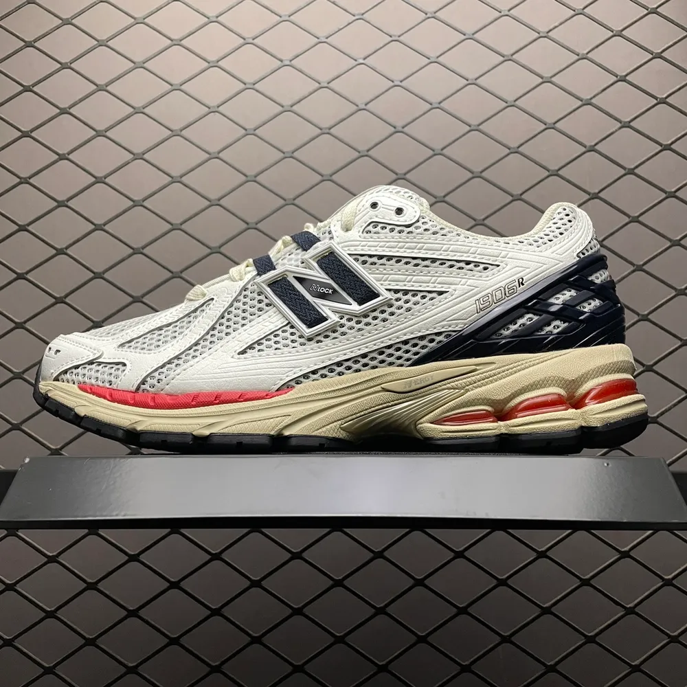 💰520 價格調整   純原 New Balance 新百倫 復古休閒跑步鞋 M1906RR 真正原廠資料開發 原廠網紗 正確卡色皮料衝裁組合 匠心打造 鞋面鞋底工藝極其複雜 難度可想而知 新開獨立私模大底 全網唯一正確做舊組合大底 高階