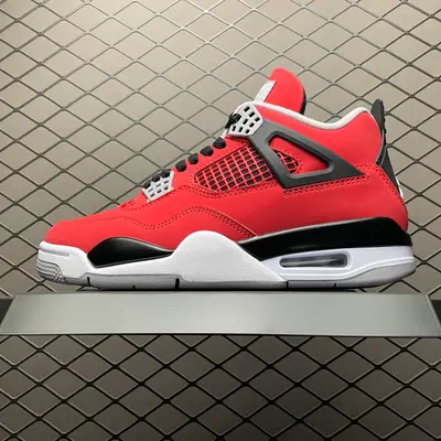 💰660 Air Jordan 4 Retro AJ4喬4 文化籃球鞋 IM4002-100 純原版 外貿專供 性價比T1級別 尺碼：36 36.5 37.5 38 38.5 40 40.5 41 42 42.5 43 44 44.5 4