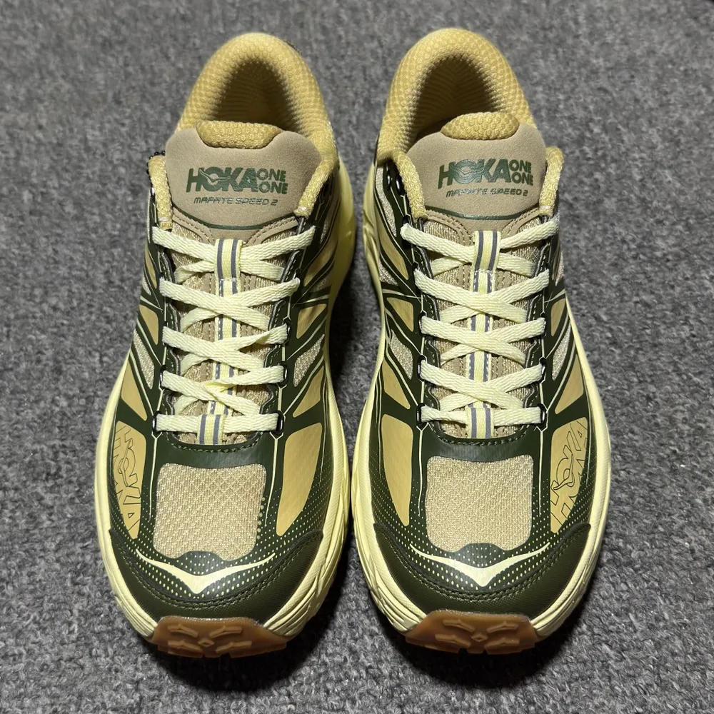 💰550   Hoka Mafate Speed 2 瑪法特 超輕厚底山地跑步鞋 1155750 尺碼： 36 36.5 37 38 38.5 39 40 40.5 41 42 42.5 43 44 44.5 45 編號：25UEFF54