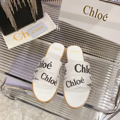 2023/Chloe（克洛伊）最新的交叉編織帶羅馬拖鞋
