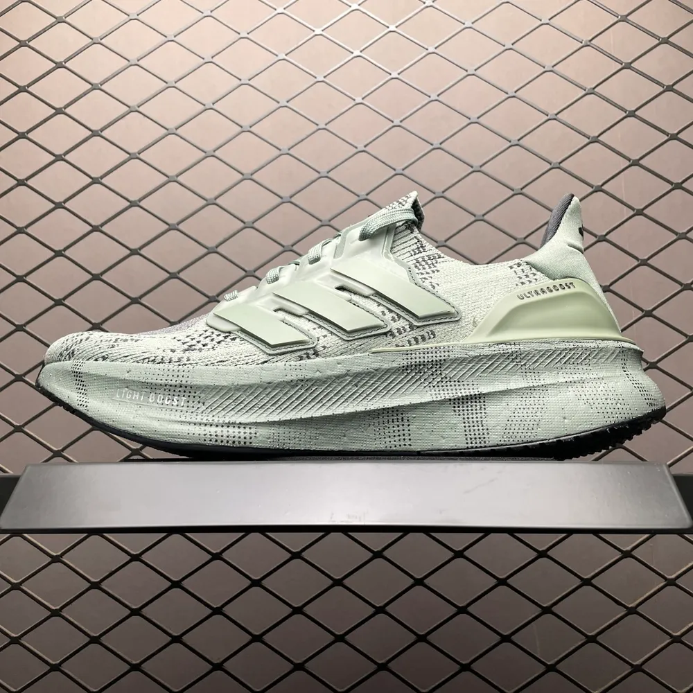 💰569 純原AD 阿迪 Ultra Boost 5 超彈力爆米花中底休閒跑步鞋 JI1525 尺碼：39 40 40.5 41 42 42.5 43 44 44.5 45 46 46.5 47 48 編號：27TDEE101