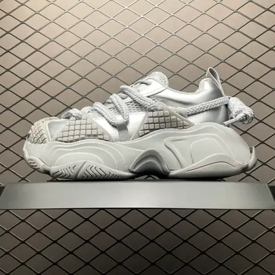 💰600 純原GG-CC Chunky Low 厚底增高老爹鞋 廣東大廠出品 完美細節 25ss早春新款厚底增高 大長腿 時髦look輕鬆定格 不費力展現率性氛圍 高檔銀盒  酷帥機能風不規則設計大底 銀灰拼色造型設計 輕便舒適百搭 GG