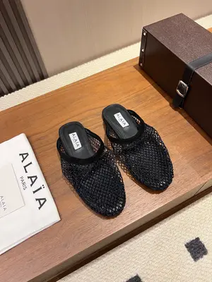 ALAIA｜阿萊亞2026ś春夏新品網鑽💎走秀款平底拖鞋