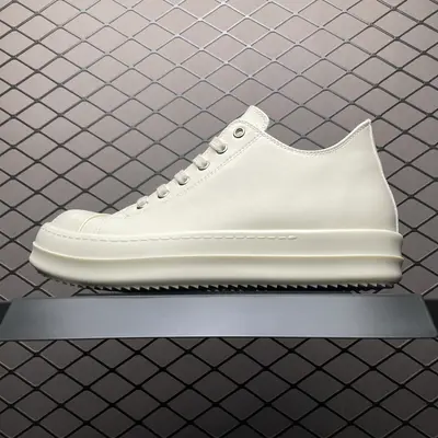 市售最高版本 Rickowens 瑞克 歐文斯 細鞋帶 低幫高街休閒板鞋 原鞋開發 獨傢俬模大底 定製水染牛皮原版同織數鞋帶 針車間距都是極致還原 一比一規格禮盒裝 重達3斤以上 外加定製歐文斯保護盒 全套包裝及配件 高階零售專供品質 區別
