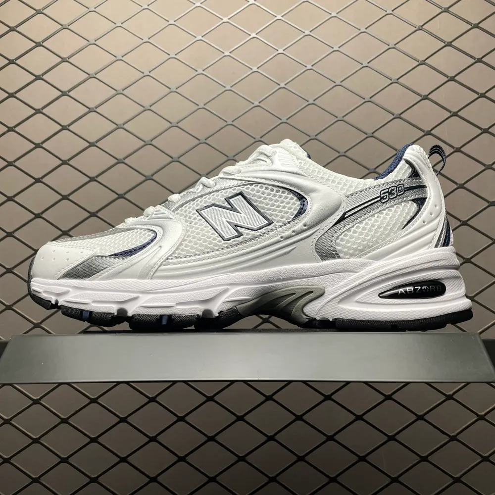💰530   純原 New Balance 新百倫 復古休閒跑步鞋 MR530SG 全新外貿專供版 頭部一線大廠出品 全新開發 原版原楦 獨立私模大底 最大做到46.5 高階零售專供產物 尺碼：36 37 37.5 38 38.5 39.