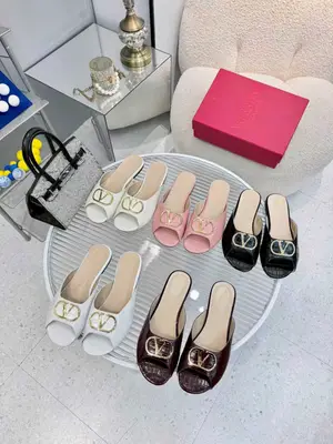 華家2027春季新款，35-43---出廠價570---皮底加40