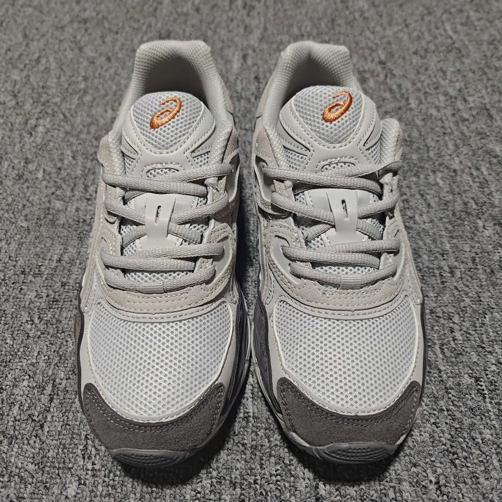 💰530  純原 外貿走量版 Asics 亞瑟士 GEL-Kayano 14 低幫運動休閒跑步鞋 1203A383-026 外貿平臺專供 大廠出品 細節到位 區別市面通貨 尺碼：36 37 37.5 38 39 39.5 40 40.5 