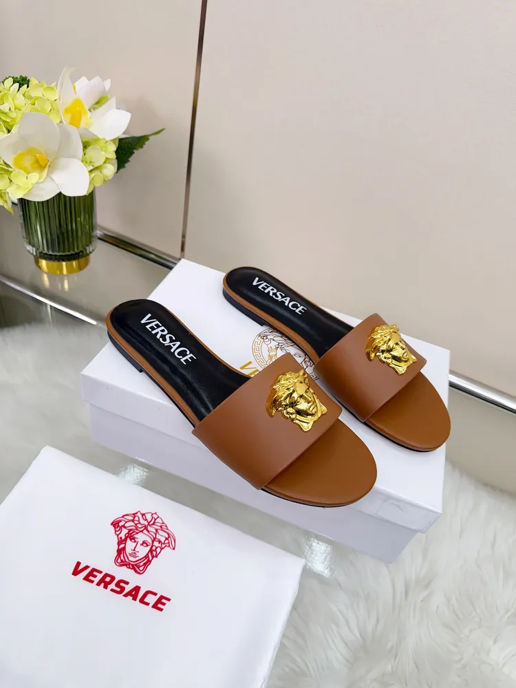 VERSACE  范家2026春款   碼數35-43  出廠價560  皮底加40
