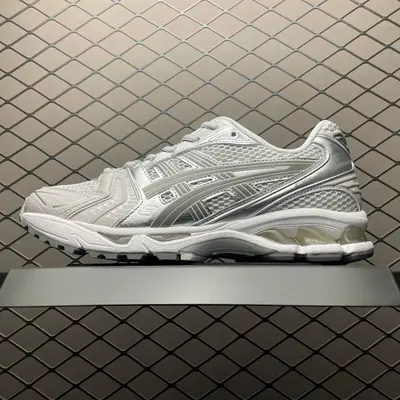 💰569 純原Asics 亞瑟士 GEL-Kayano 14 低幫運動休閒跑步鞋 1201A056-021 平臺專供品質 一箇中底細節區別市面通貨 尺碼：36 37 37.5 38 39 39.5 40 40.5 41.5 42 42.5
