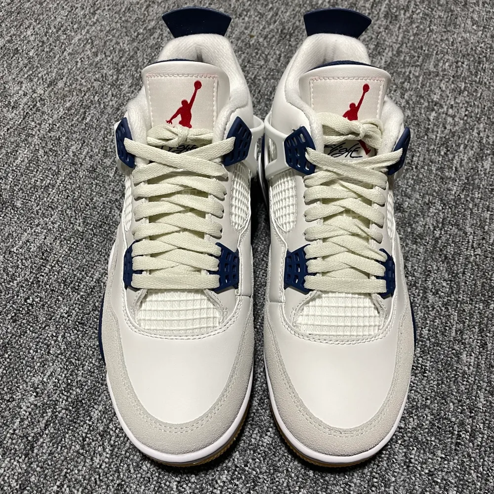 純原NK SB x Air Jordan 4  " Navy " AJ4喬4 聯名款文化籃球鞋 DR5415-100 專業AJ大廠出品 主力合作工廠 優勢供應市場 一線大廠水準 平民價格定位 全新模具開發 純正4代正確鞋型 進口頭層皮料 高