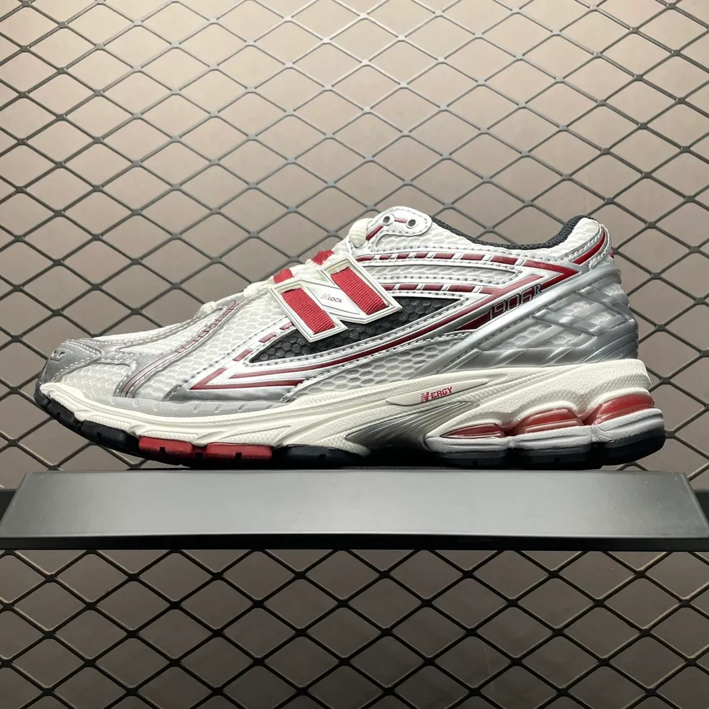 💰520 價格調整   純原 New Balance 新百倫 復古休閒跑步鞋 M1906REA 真正原廠資料開發 市售最高品質 原廠網紗 正確卡色皮料衝裁組合 匠心打造 鞋面鞋底工藝極其複雜 難度可想而知 新開獨立私模大底 全網唯一正確做