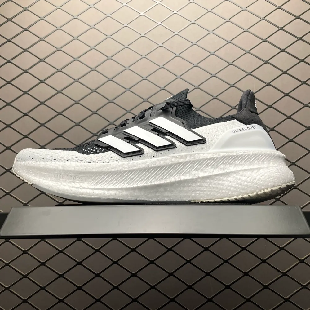 💰569 純原AD 阿迪 Ultra Boost 5 超彈力爆米花中底休閒跑步鞋 IF1480尺碼：36 36.5 37 38 38.5 39 40 40.5 41 42 42.5 43 44 44.5 45 46 46.5 47 48 