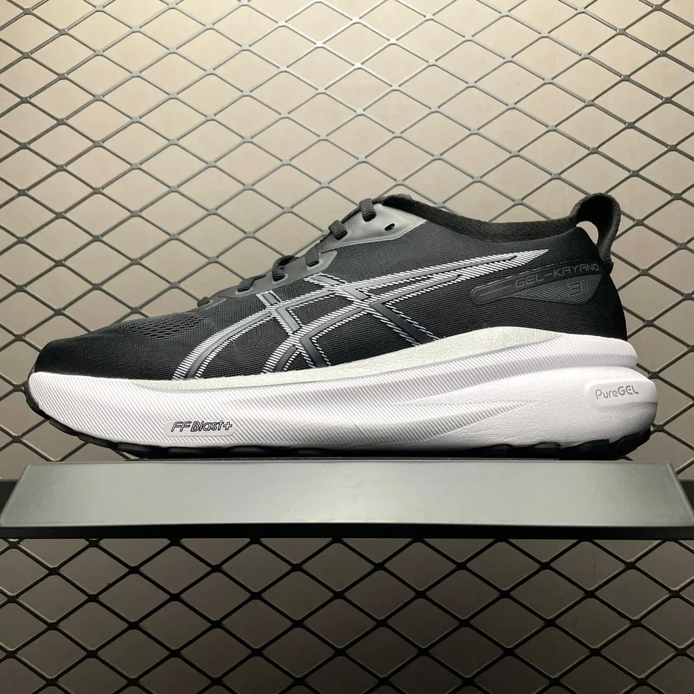 💰569  純原 Asics 亞瑟士 GEL-Kayano 31 低幫運動休閒跑步鞋 平臺專供品質 區別市面通貨 以下均為男女鞋 尺碼：36 37 37.5 38 39 39.5 40 40.5 41.5 42 42.5 43.5 44 