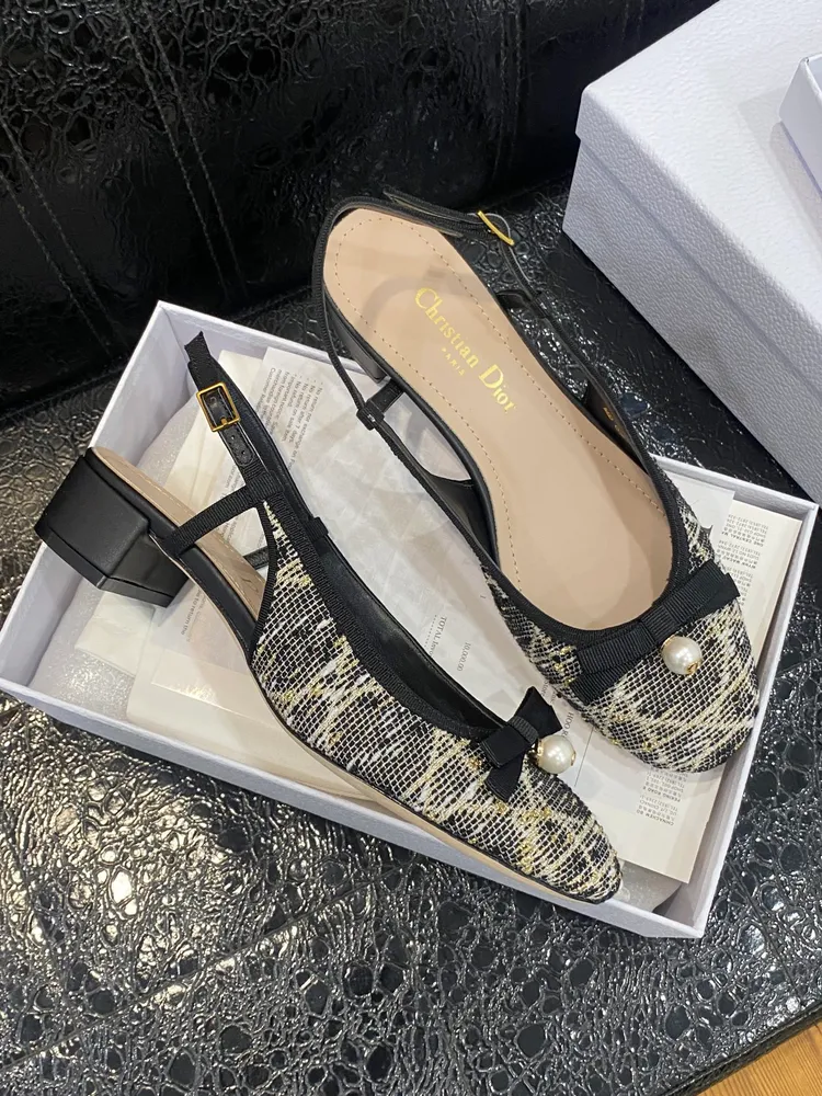 dior 珍珠菱格後帶涼鞋💗