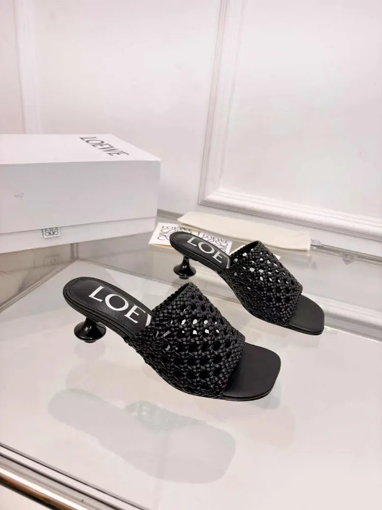 頂級版本🆕💗【羅意威•Loewe】 火爆新款 配合整體原版楦型，時尚而個性好穿 顏色超讚