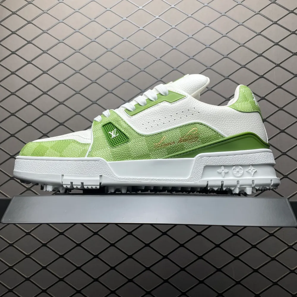 Louis Vuitton 路易威登 LV Trainer 低幫休閒板鞋 海淘代購同渠道品質 高階零售 外貿充正專供 原版購入開發 ZP級全套包裝 完美楦型 正確卡色 大底TPU 質感媲美原版 細節與原版一致 請注意區分市面通貨材 尺碼：3