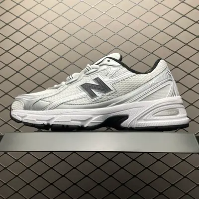 💰530 純原New Balance 新百倫 U740NW2 復古休閒慢跑鞋 尺碼：36 37 37.5 38 38.5 39.5 40 40.5 41.5 42 42.5 43 44 44.5 45 編號：23DCEE35