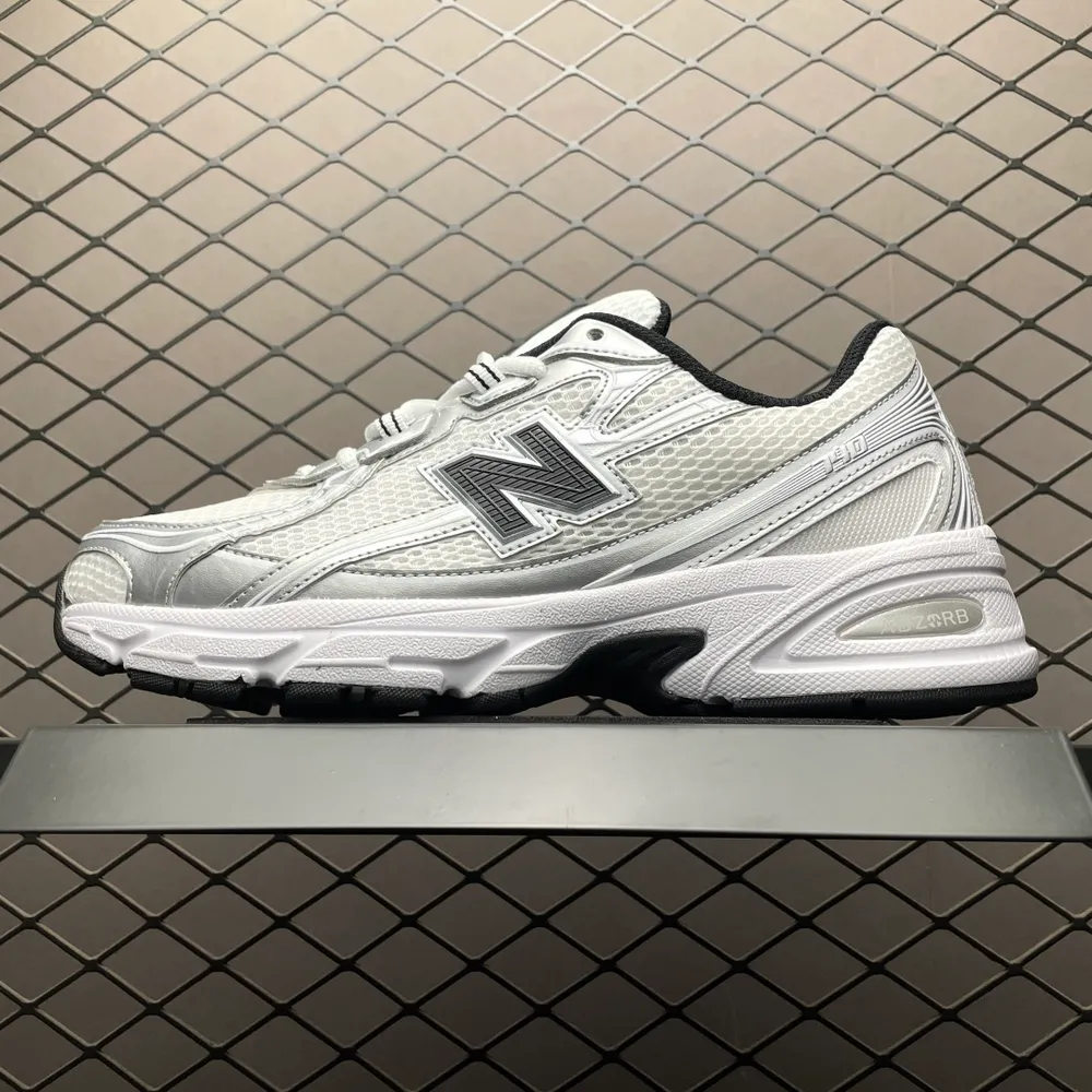 💰530 純原New Balance 新百倫 U740NW2 復古休閒慢跑鞋 尺碼：36 37 37.5 38 38.5 39.5 40 40.5 41.5 42 42.5 43 44 44.5 45 編號：23DCEE35