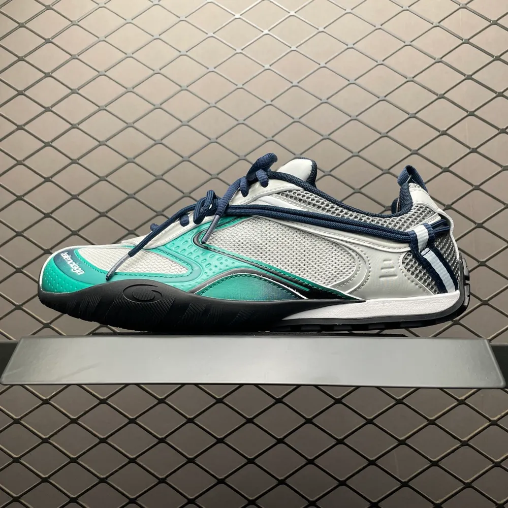 💰670 純原Balenciaga 巴黎世家 Radar 低幫運動休閒鞋 865703 官方原配套鞋盒 防塵紙配套齊全 尺碼：35 36 37 38 39 40 41 42 43 44 45 46 編號：35UFTT101