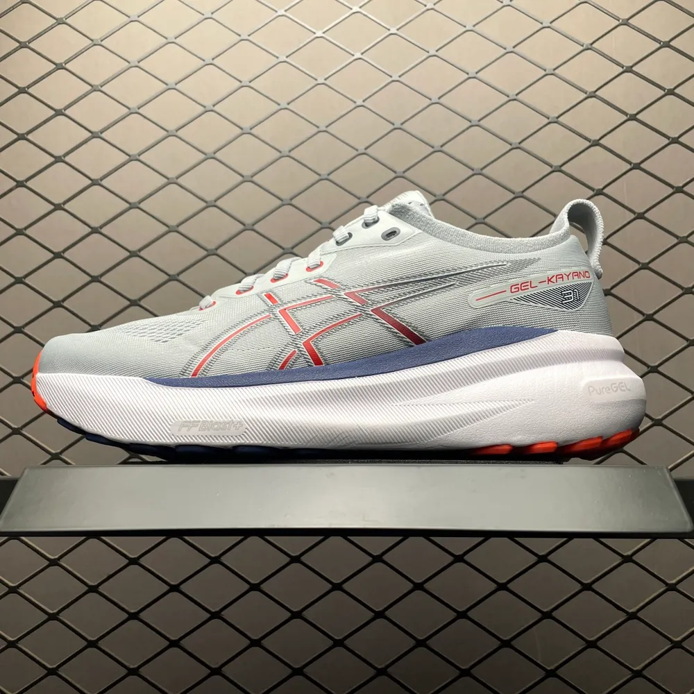 💰569 純原Asics 亞瑟士 GEL-Kayano 31 低幫運動休閒跑步鞋 1011B867-021 平臺專供品質 區別市面通貨 尺碼：40 40.5 41.5 42 42.5 43.5 44 44.5 45 編號：27YEFF46