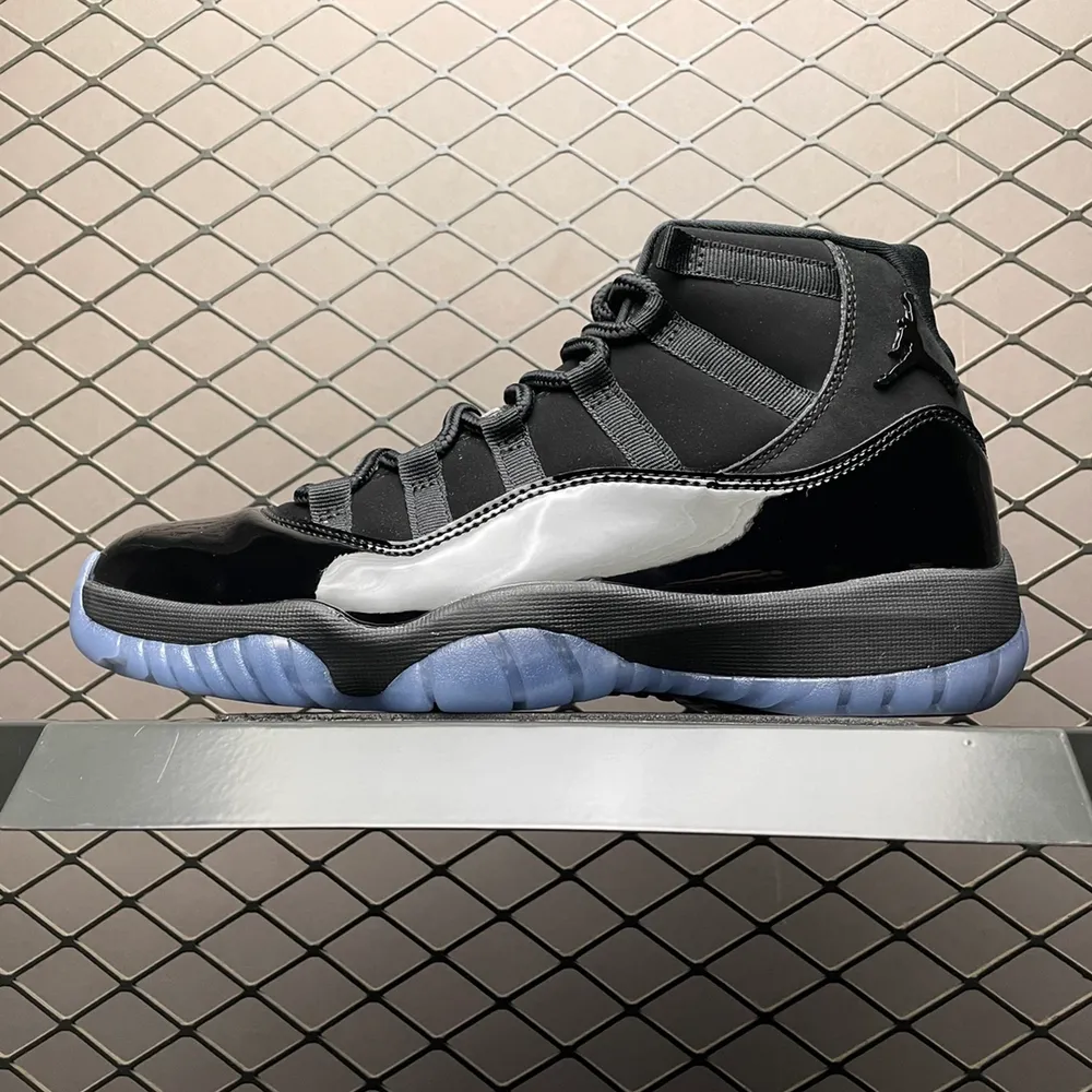 💰720 Air Jordan 11 " Cap and Gown " AJ11喬11 黑武士 378037-005 男子文化籃球鞋 主力合作工廠出貨 專業AJ外貿大廠出品 純原質感 進口頭層皮料 中底拉幫線 整體清潔度等各方面細節完全一