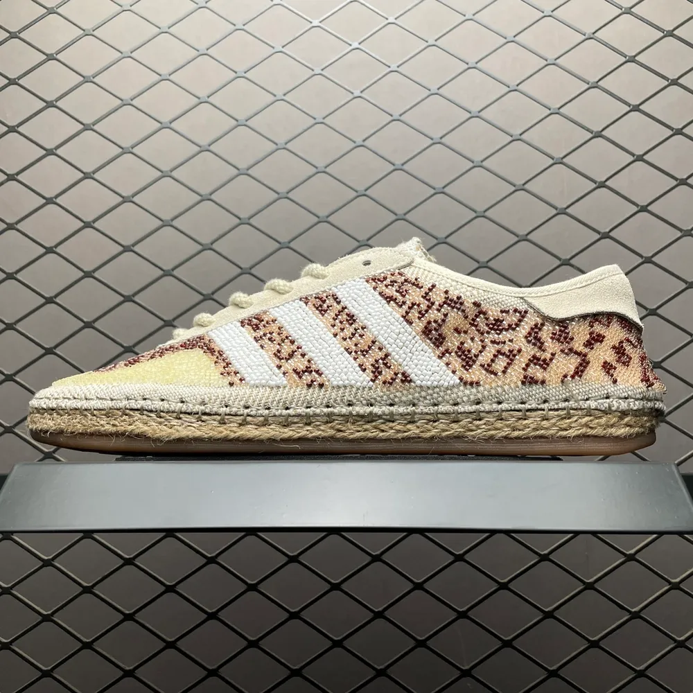 💰660 純原CLOT x AD 阿迪 Gazelle BY 陳冠希聯名休閒板鞋 IH3642 尺碼：36 36.5 37 38 38.5 39 40 40.5 41 42 42.5 43 44 44.5 45 編號：35YEFFJ