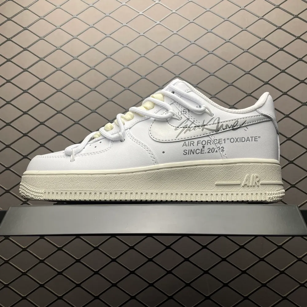 💰620 純原NK Air Force 1 空軍一號低幫休閒運動板鞋 ZH0316-051 尺碼：36 36.5 37.5 38 38.5 39 40 40.5 41 42 42.5 43 44 45 編號：31YEFF33