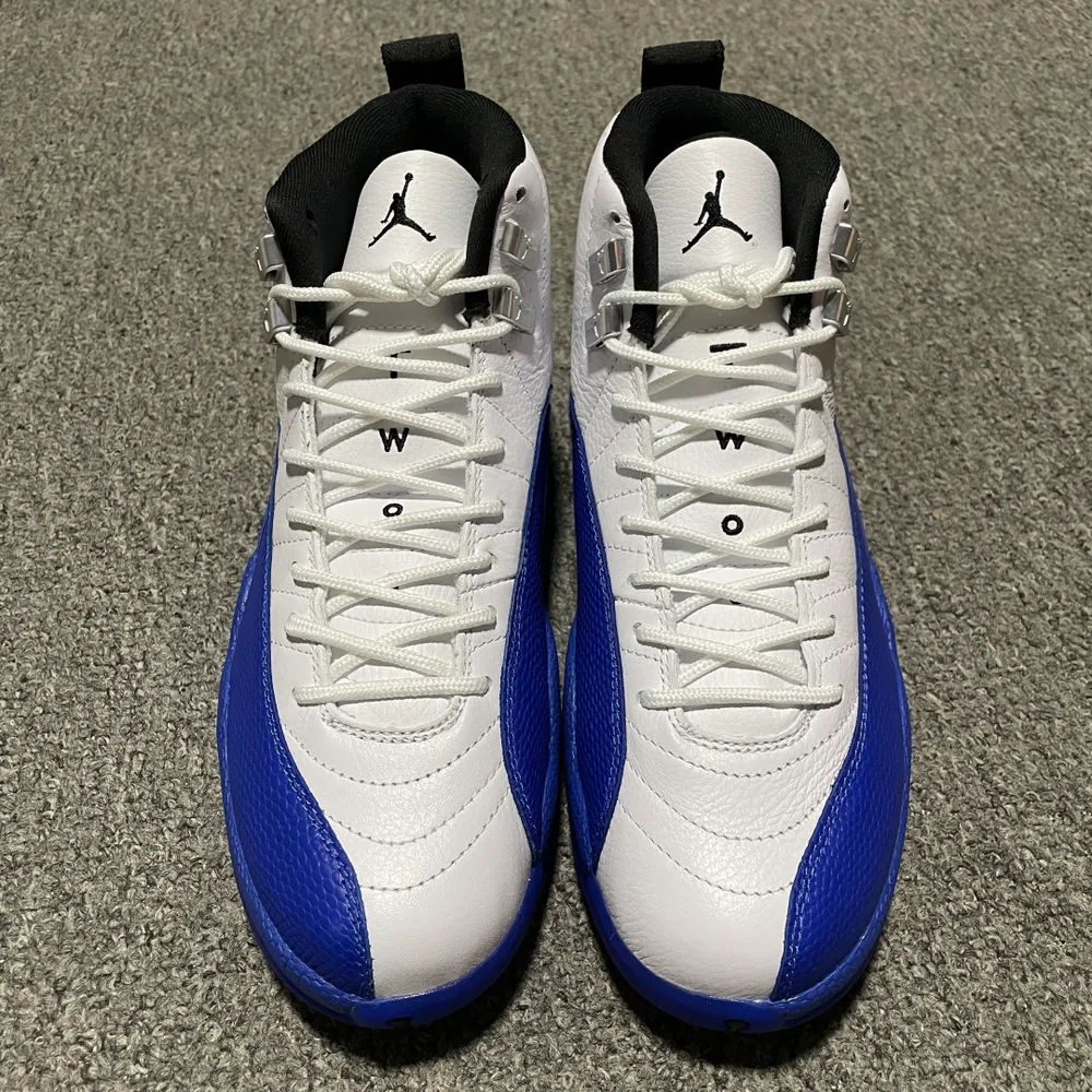 純原 Air Jordan 12 " Blue Berry " 藍白 AJ12喬12 男子文化籃球鞋 CT8013-140 圈內知名口碑大廠出品 原楦原紙板 原廠皮料 原廠碳板打造 極致一眼正品既視感 高階外貿零售專供品質 尺碼：40 40