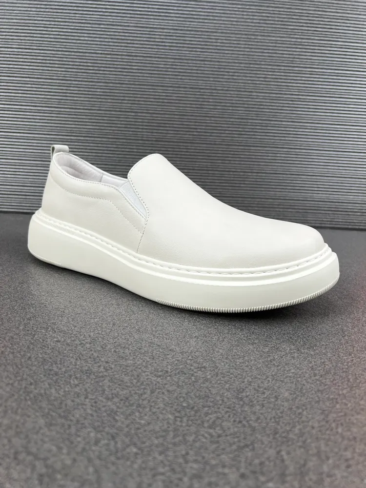 📣📣💰ecco愛步品牌新秋冬款🔥🔥🔥爆款樂福男鞋採用進口頭層牛皮.男士皮鞋.豬皮內裡、豬皮鞋墊、柔軟舒適耐磨發泡輕底大底尺碼38.39.40.41.42.43.44碼