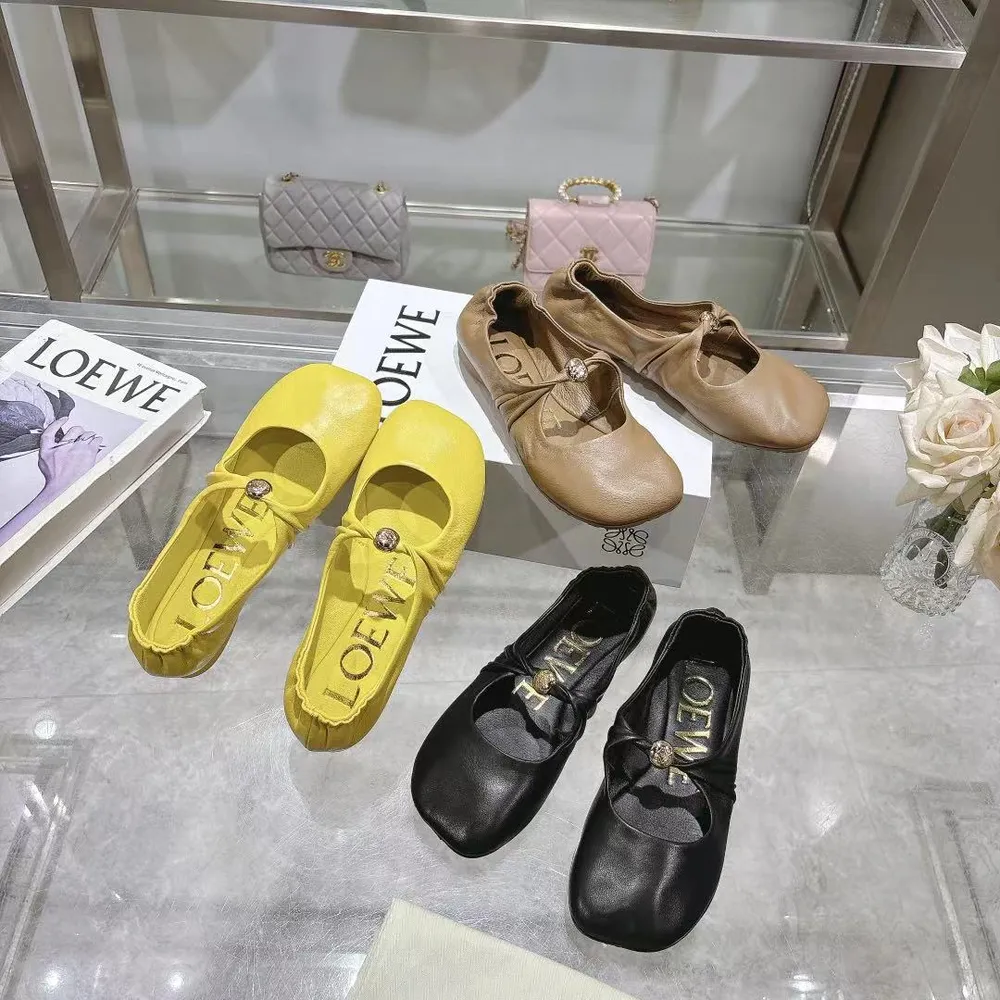 頂級版本🆕💗【羅意威•Loewe】 火爆新款 配合整體原版楦型，時尚而個性好穿 顏色超讚