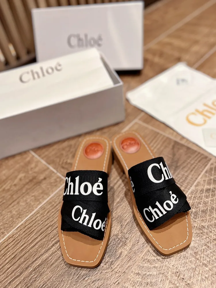 2022/Chloe（克洛伊）最新的交叉編織帶羅馬拖鞋
