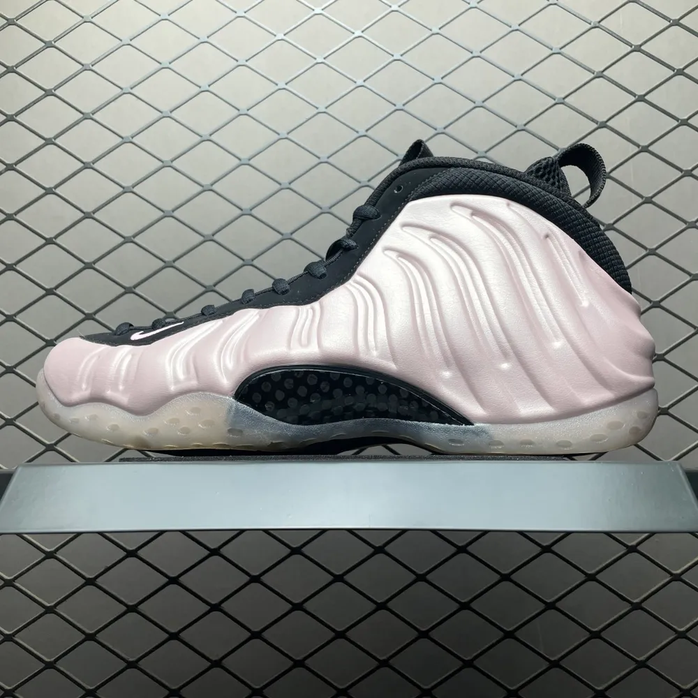 NK Air Foamposite One 市售最強品質 莞產頂級品質 櫻花噴 噴泡 HJ4187-001 內建Zoom氣墊 鞋型發泡360度無死角 中底完美注膠 原廠碳纖維加持 尺碼：37.5 38.5 39 40 40.5 41 42 