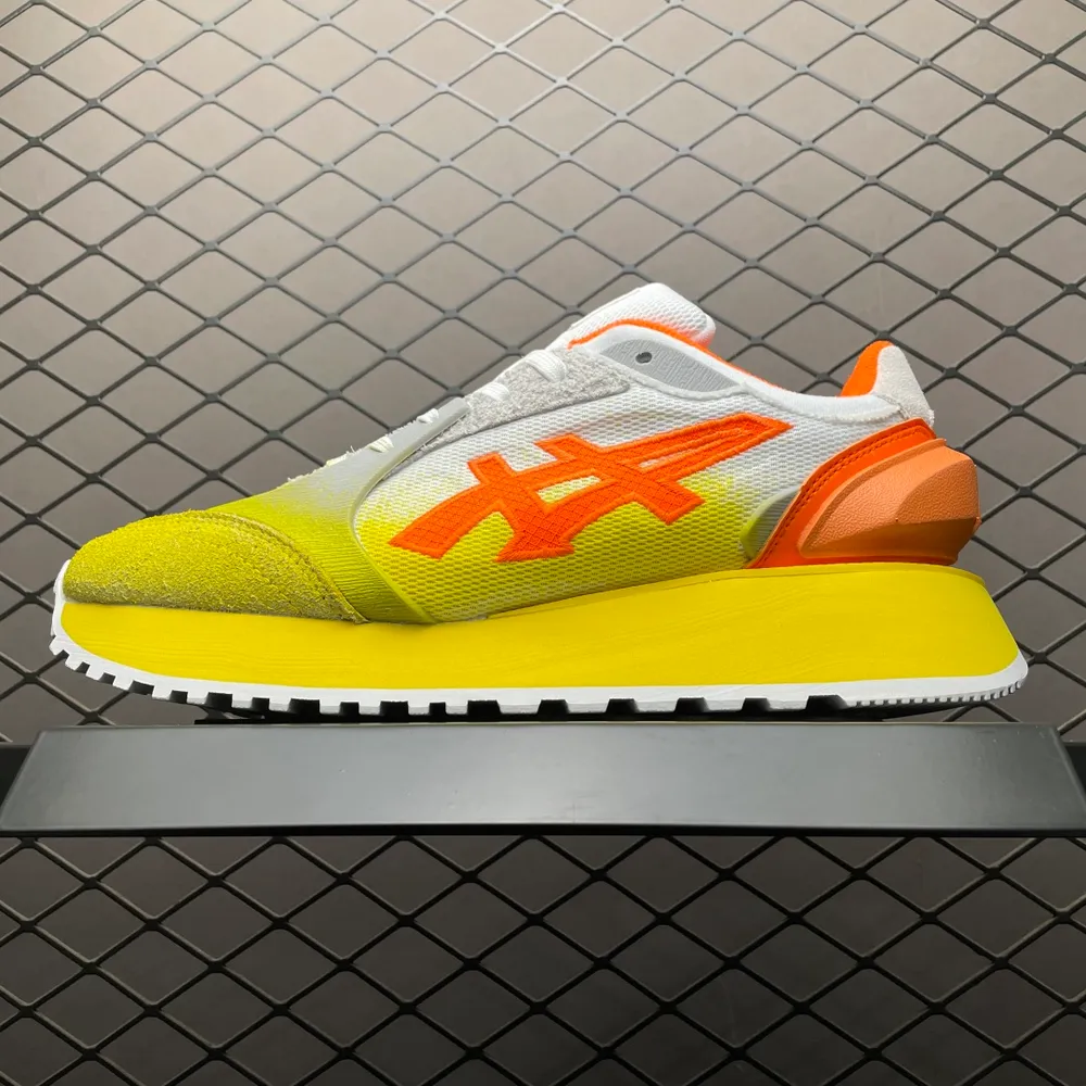 💰569 純原Asics 亞瑟士 Moage CO 低幫復古運動休閒跑步鞋 1183B555-101 尺碼：36 37 37.5 38 39 39.5 40 40.5 41.5 42 42.5 43.5 44 45 編號：27YEFF35