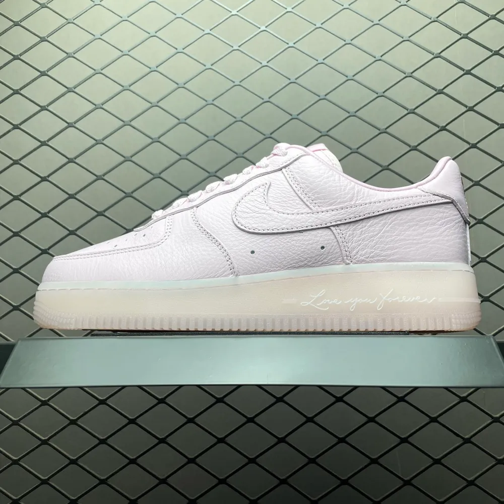 💰630 純原 Nocta x NK Air Force 1 Low 公鴨聯名款空軍一號低幫休閒板鞋 CZ8065-600 大廠出品 原廠頭層皮打造 高階外貿零售專供品質 尺碼：35.5 36 36.5 37.5 38 38.5 39 4