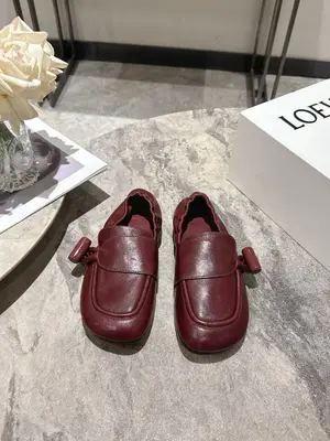 🆕💗【羅意威•Loewe】火爆新款 ，獨特的設計，配合整體原版楦型，時尚而個性好穿 顏色超讚