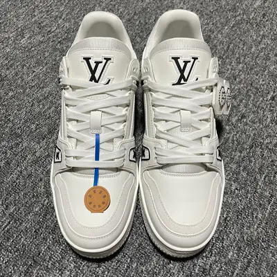 Nigo x Louis Vuitton 路易威登 LV Trainer 聯名款 低幫休閒板鞋 海淘代購同渠道品質 高階零售 外貿充正專供 原版購入開發 ZP級全套包裝 完美楦型 正確卡色 大底TPU 質感媲美原版 細節與原版一致 請注意區