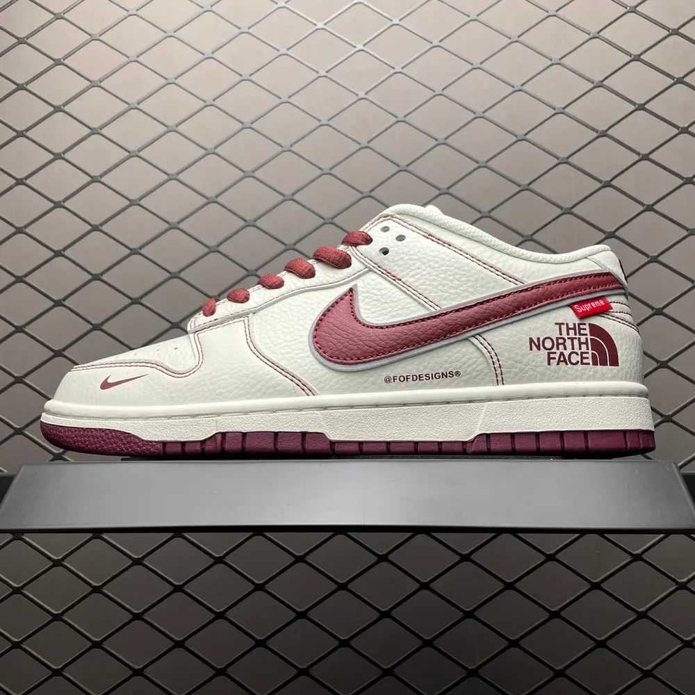 💰650 純原NK Dunk Low 客制款 低幫休閒板鞋 BM0234-506 尺碼：36 36.5 37.5 38 38.5 39 40 40.5 41 42 42.5 43 44 44.5 45 編號：33UFTU37