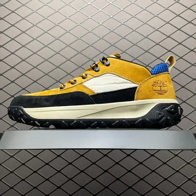 💰569 純原Timberland 添柏嵐/天伯倫 客制款 戶外低幫休閒鞋 廣東大廠品質 鞋面採用磨砂細紋牛皮 搭配防臭防腐真皮乳膠鞋墊 給您完美的穿著體驗 質量考究耐穿 型男必備 專治不帥 高品質腳感一流 尺碼：39 40 41 42 