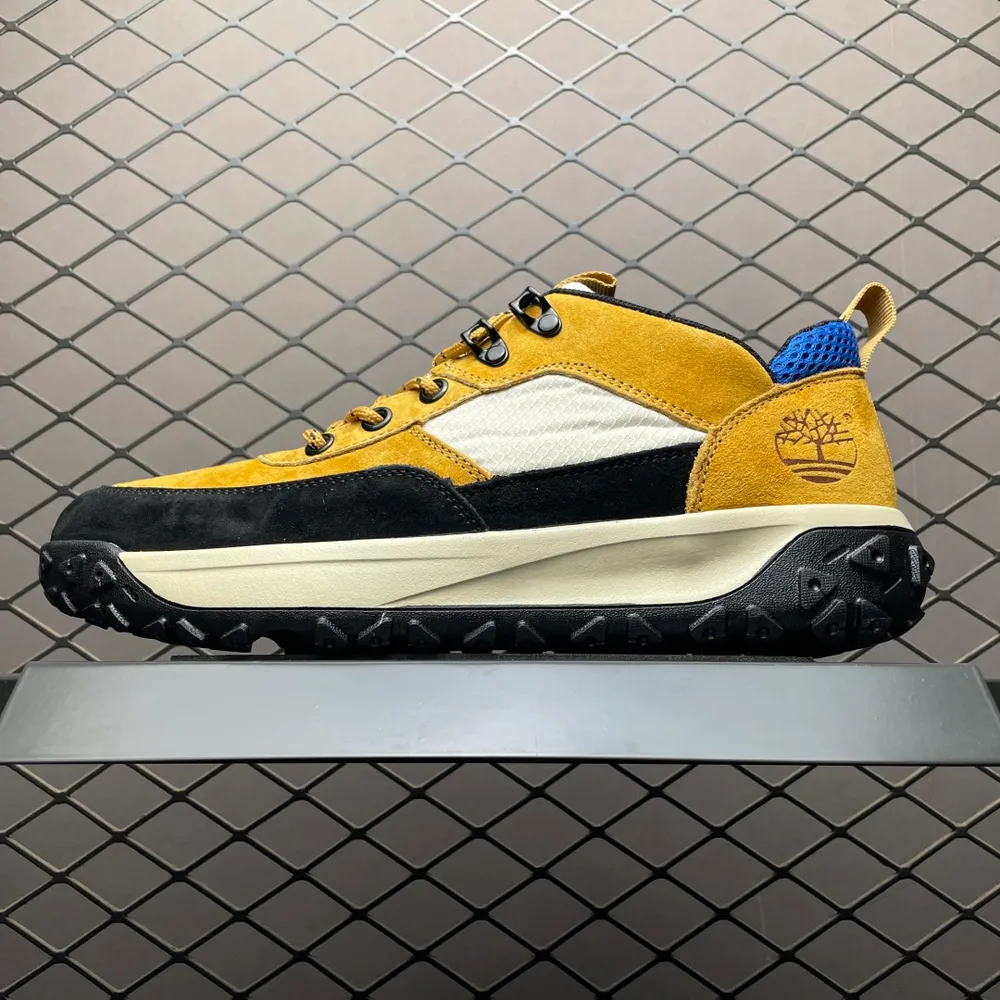 💰569 純原Timberland 添柏嵐/天伯倫 客制款 戶外低幫休閒鞋 廣東大廠品質 鞋面採用磨砂細紋牛皮 搭配防臭防腐真皮乳膠鞋墊 給您完美的穿著體驗 質量考究耐穿 型男必備 專治不帥 高品質腳感一流 尺碼：39 40 41 42 